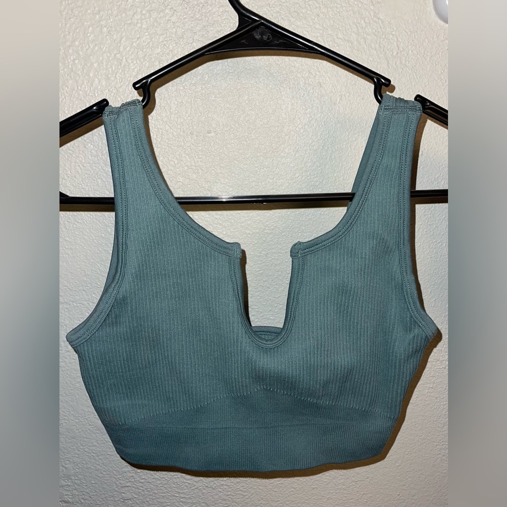 Women’s Cropped Tank Top